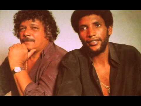 Tião Do Carro e Talismã-Exemplo De Cão