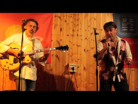 Parmiani e la Compagine a passogatto