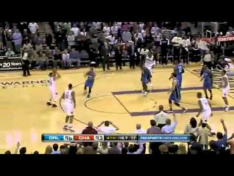 Quentin Richardson Mushes Gerald Henderson In The Face During Game!