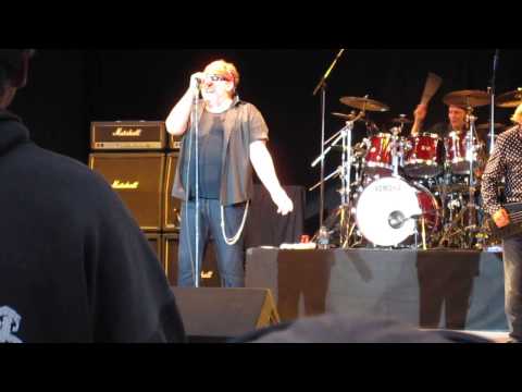 Loverboy - Alameda County Fair 2013  - Hot Girls In Love