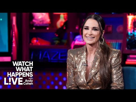 Would Kyle Richards Be Upset If Dorit Kemsley Texted Mauricio Umansky? | WWHL