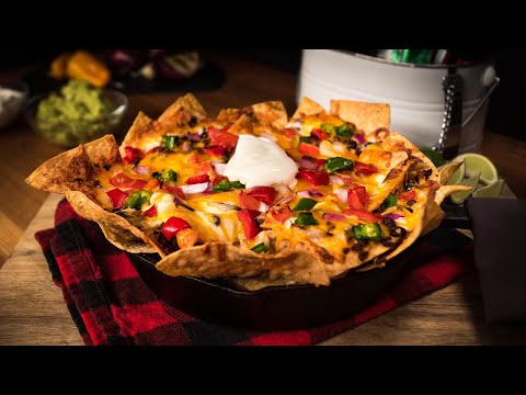 Ultimate Chili Cheese Nachos | Char-Broil