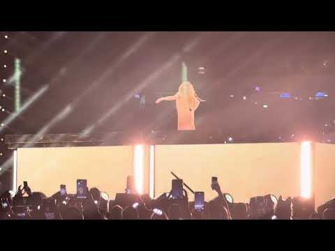 Shakira La Bicicleta, La Tortura & Hips Don’t  Lie live 05/15/25