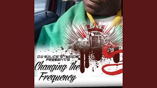 She sexy and she know (feat. KrhymeFiles &amp; OlboyGully)