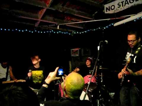 The Pillowfights - Knock Knock live at Gilman