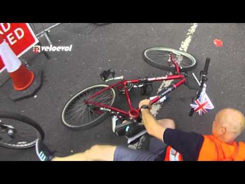 Drunk Cyclist Falls On Me @RideLondon