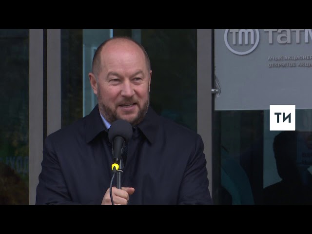 Асгат Сафаров вручил татарстанским СМИ ключи от новых автомобилей