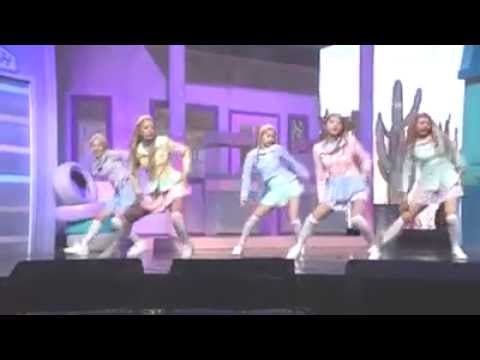 Red Velvet SM _Ice Cream Cake