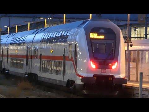 Abendlicher Stuttgarter Hbf mit TGV, ICE, IC und viel GoAhead
