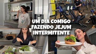 JEJUM INTERMITENTE NA VIDA REAL | rotina, treino em jejum e alimentação 🍔☕