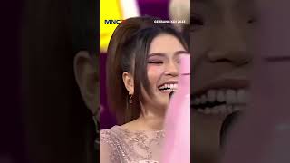 Download lagu Erie Suzan Gak Betah Lihat Gaya Nyanyi Andini #shorts #shortsyoutube #kdi #kdi2023 #mnctv mp3 Download lagu Erie Suzan Gak Betah Lihat Gaya Nyanyi Andini #shorts #shortsyoutube #kdi #kdi2023 #mnctv mp3