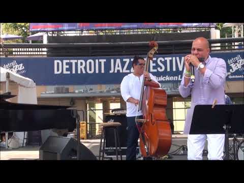 HAROLD LOPEZ NUSSA TRIO performace