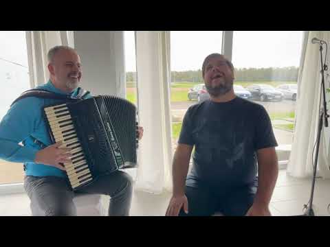 Skup Harmonikaša Županja 1 Dan Pavao Anić malo zagrijava Glasne Žile Organizator skupa Zvone Ilić