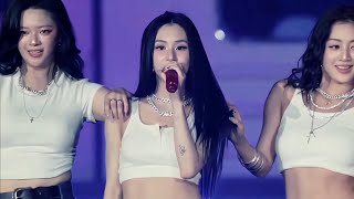 Download lagu TWICE 'TAKEDOWN' live at Lollapalooza 【ENG/CHINESE】 mp3