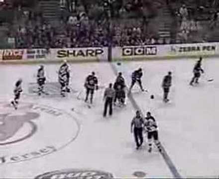 1998-99 Fight! Tie Domi vs. Krzysztof Oliwa