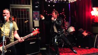 Bones in the Hallway - Surfin&#39; on Heroin