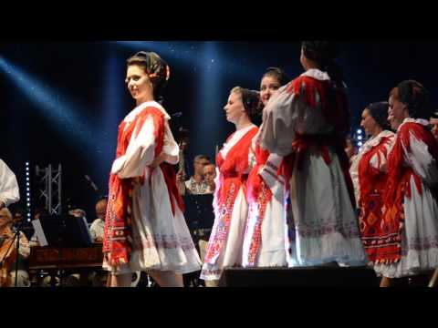 Ansamblul de dansatori profesionisti " Ciprian Porumbescu" - BOTOSANI 2016 (2)