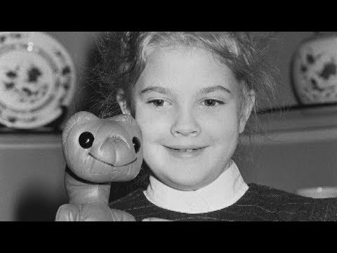Watch Young Drew Barrymore Talk E.T. (Flashback)