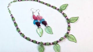 Botanical necklace & earrings with the Spun Sugar Serenade Potomac Beads treasure box.