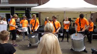 preview picture of video 'Ritmolanda - Batucada, Lembrancas & Comparsa (28/06/2014, Open Dag Drumschool Voorburg)'