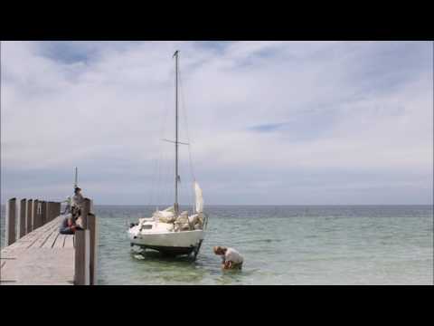 How to Launch a Trailer Sailer