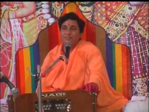 rang ghole koi bhang ghole koi masti me raha jhoom baras raha cham cham savan hori ka holi bhajan by swami bhuvneshwari devi ji