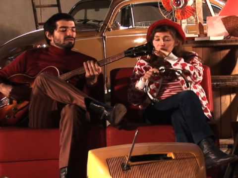 Videoclipe  Dos amores mais vendidos - Giovanni Caruso e o Escambau