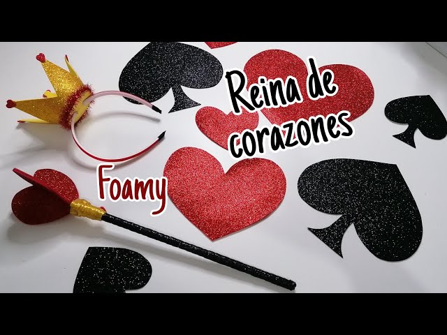 Vídeo relacionado con YCWSSB 5 piezas de accesorios para disfraz de reina, corazón rojo, juego de disfraz con corona de varilla, collar de corazón, pendientes para mujeres y niñas, para cosplay, vestido de fiesta
