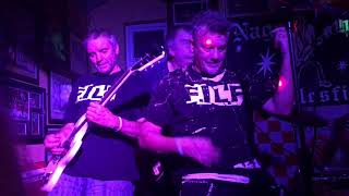 F.I.L.F. - Looking Back (Dr Feelgood Cover)