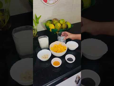 Mango smoothie 🧋#youtubeshorts #shorts #smoothie
