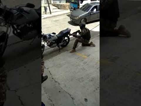 Funcionarios del CICPC Y FAES en enfrentamiento con El Coqui y El Vampi en la Cota 905