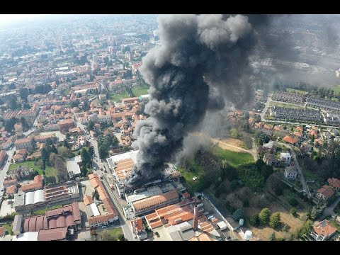 Incendio alla Gallazzi di Gallarate