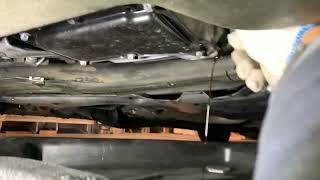 How to Change Oil in Your Car | Mercedes-Benz E350 2014 | Engine oil & Oil filter #E350 #oilchange