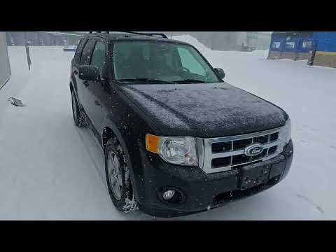 2010 Ford Escape XLT 4WD Loaded 98k kms