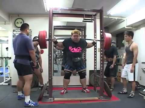727 lbs x 4 Raw, No Wraps - Daisuke Midote (330 kgs x 4)