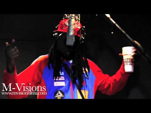 2 Chainz (Recording Mud Muzik)