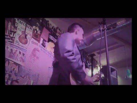 LIVE VIDEO-Edwin Denninger Trio-INTRO-Live at la Cantine Gourmande-May 2016