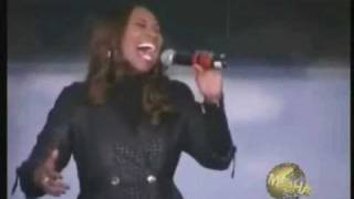 Yolanda Adams - Someone Watching Over You