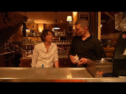 Extrait de "21 jours derrière le zinc", le 27/10 à 22h45 dans Infrarouge sur France 2