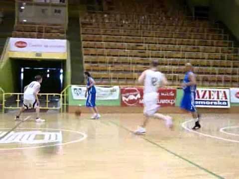 Mecz WLKA - Sanitec -- DGS 45:64