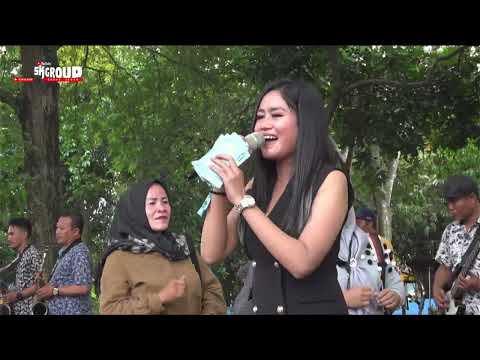 ANIZTA VEGA - PENGABDIAN SEORANG WANITA (COVER LIVE SK GROUP )