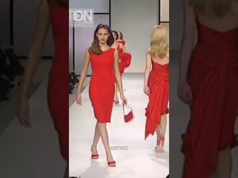 Red dress ♥️ Valentino 2000 #reddresses #valentino