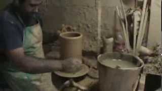 preview picture of video 'ANDRE SOUTELO   CERAMICA ARTESANAL - MOURE - PORTUGAL-12 09 2013'