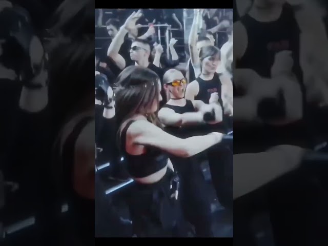 Vídeo relacionado con Hard Techno Rave - Distorsionar la mente - Destruir el sistema Camiseta