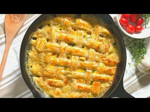 Chicken Pot Pie Recipe  |  Easy skillet meal!