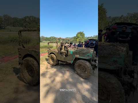 ചതഞ്ഞരഞ്ഞ വഴികളിലൂടെ ഒരു വന്യമായ പാച്ചിൽ. #short #mud #offroadrigs #offroad #fundrive