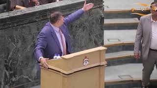 النائب يحيى السعود ينتقد الحكومة بطريقة كوميدية