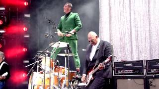 Triggerfinger - Is It (Pinkpop 2015)