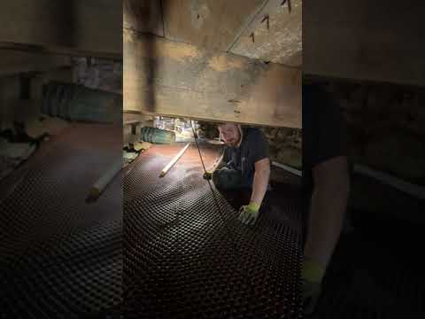Waterproofing a Wet Crawlspace