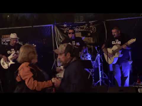 Juanito y Los Clavos del Wesso